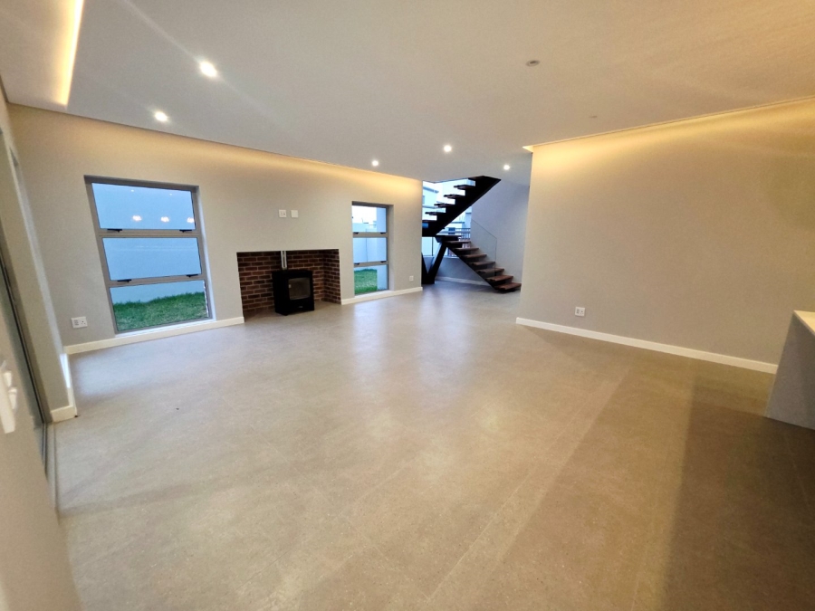 4 Bedroom Property for Sale in Sandown Western Cape